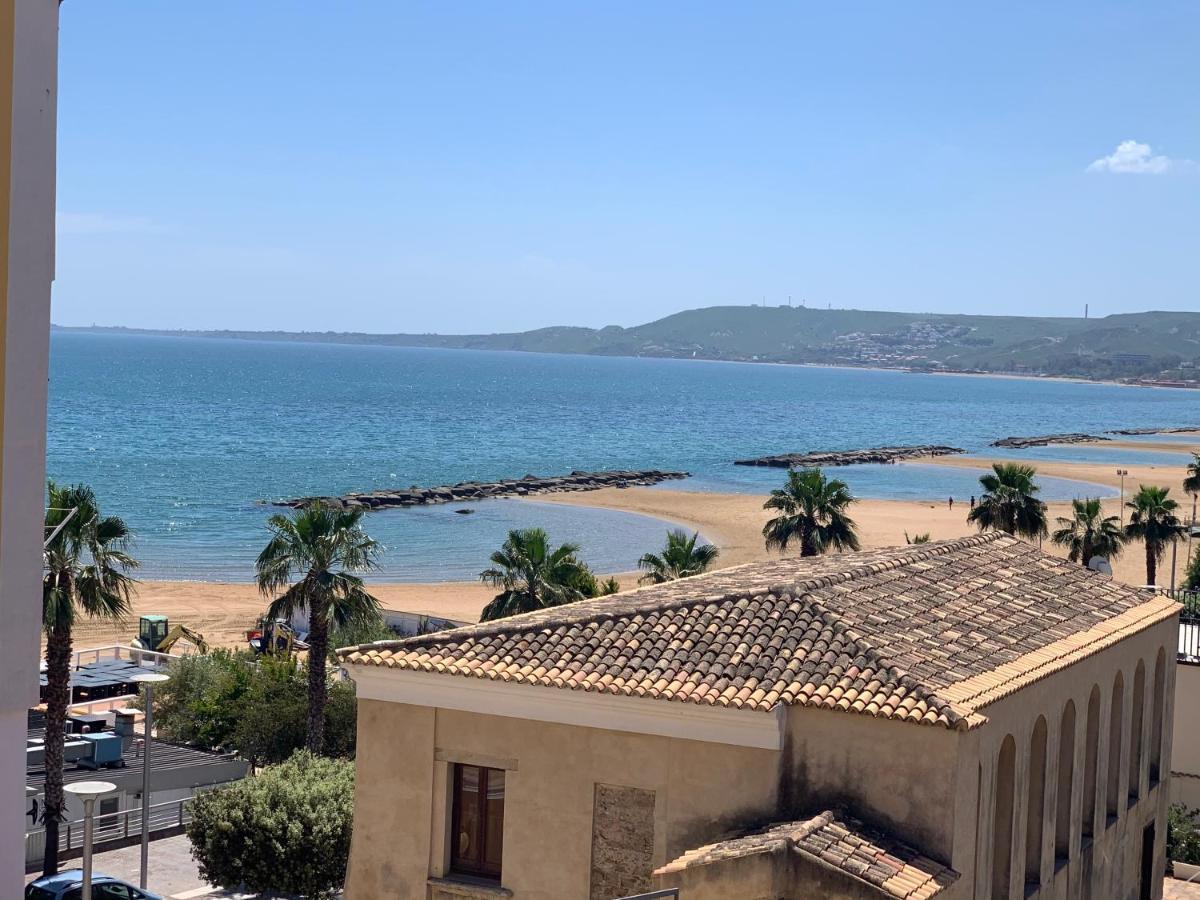 Palazzotto 902 Bed & Breakfast Crotone Dış mekan fotoğraf