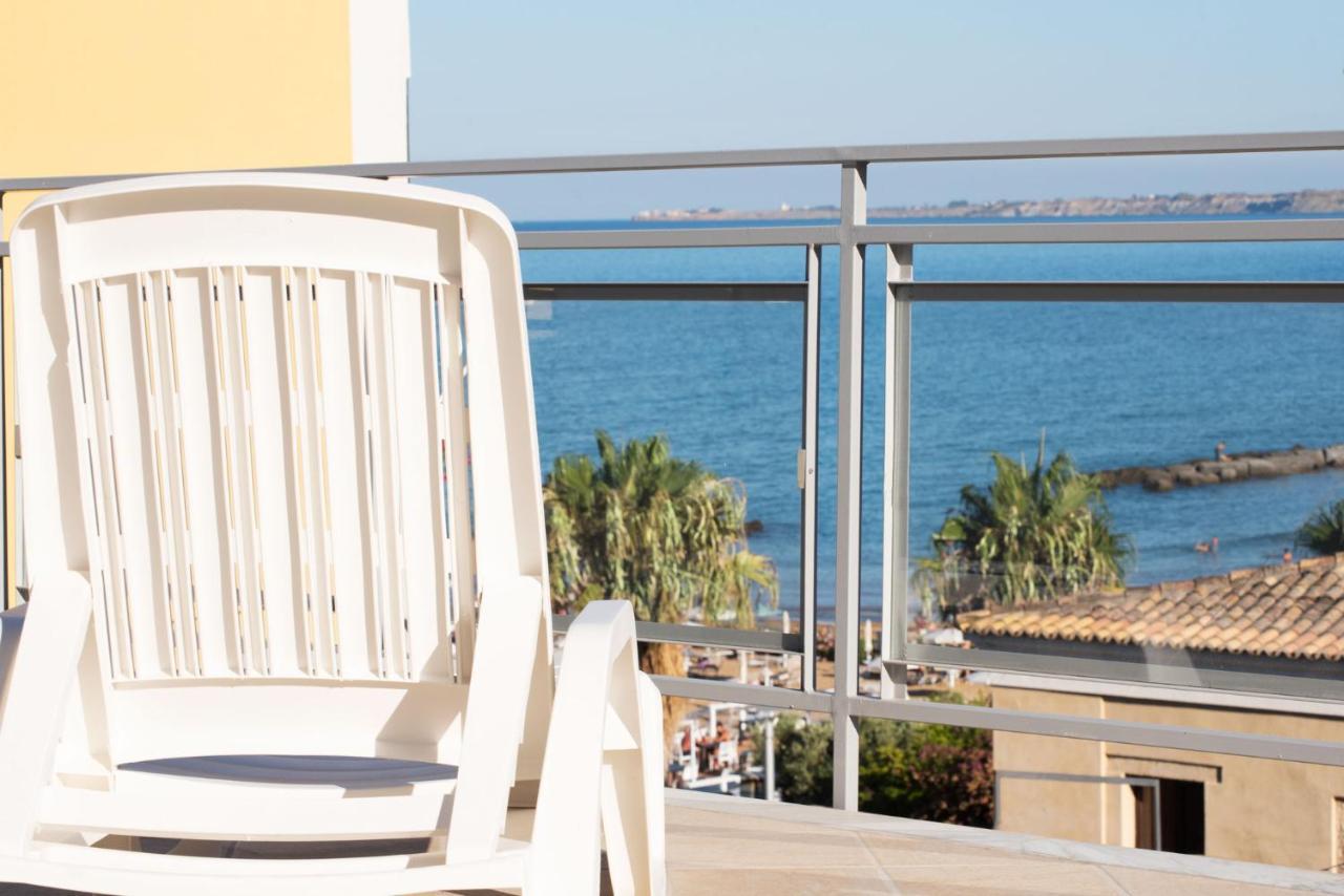 Palazzotto 902 Bed & Breakfast Crotone Dış mekan fotoğraf